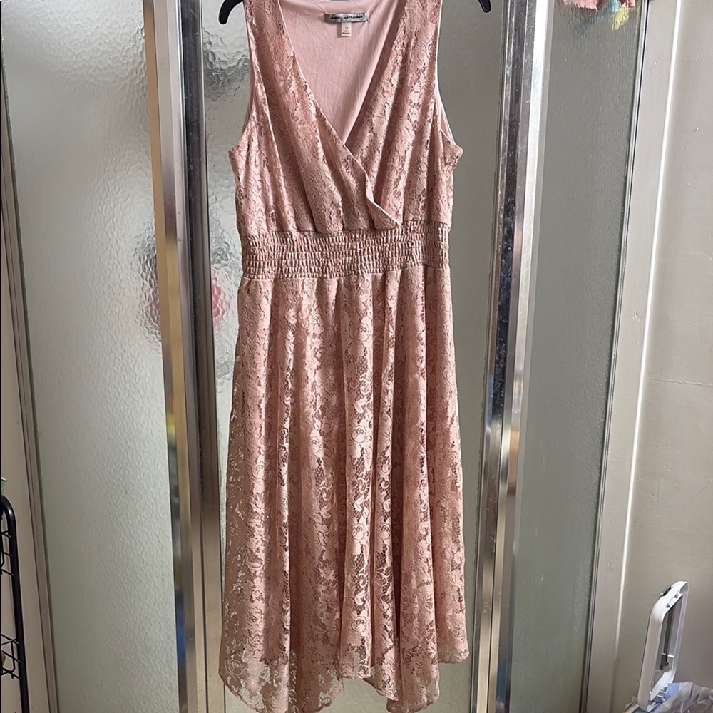 Elegant Pink Lace Dress